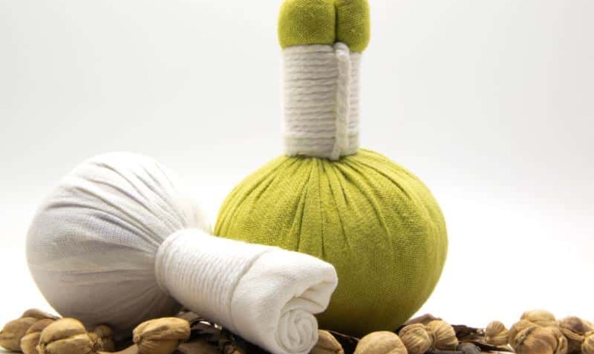 Herbal compress massage (1)