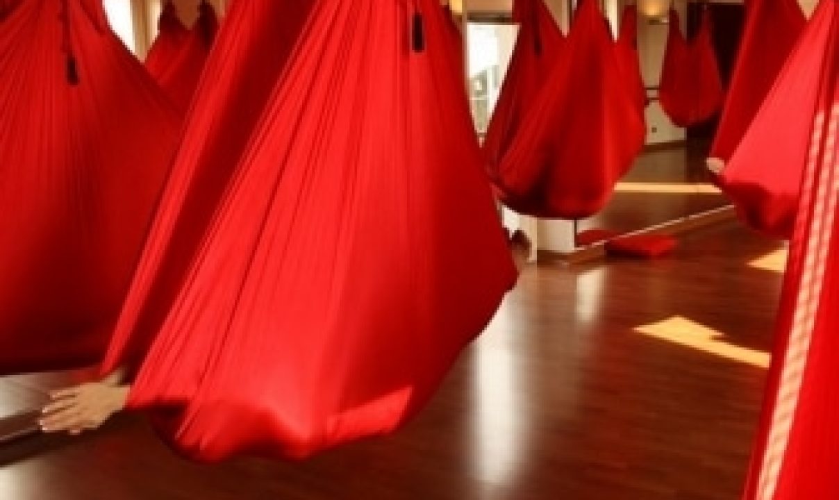 یوگای ضد جاذبه